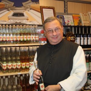 2013_STIFT_REIN_Klosterladen_Pater_Gerhard2