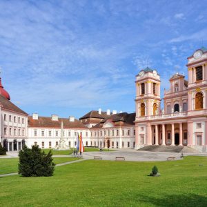 Stift_Goettweig_Innenhof_101001_08_FC_Markus_Digruber
