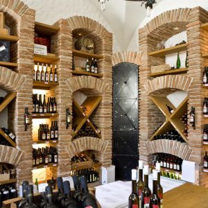 Stift_Kremsmuenster_Kellerei_2014_Vinothek_FC_Stift_Kremsmuenster